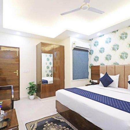 Hotel Vijaydeep Place Near Delhi Airport นิวเดลี ภายนอก รูปภาพ