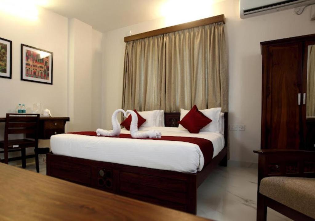 Hotel Vijaydeep Place Near Delhi Airport นิวเดลี ภายนอก รูปภาพ