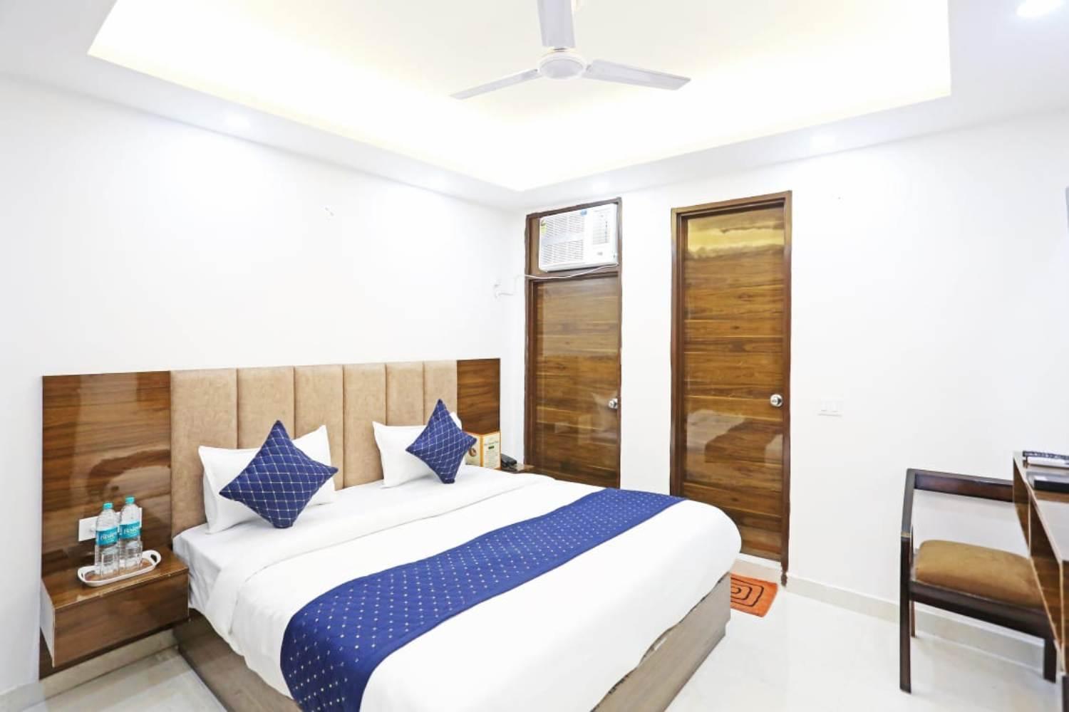Hotel Vijaydeep Place Near Delhi Airport นิวเดลี ภายนอก รูปภาพ